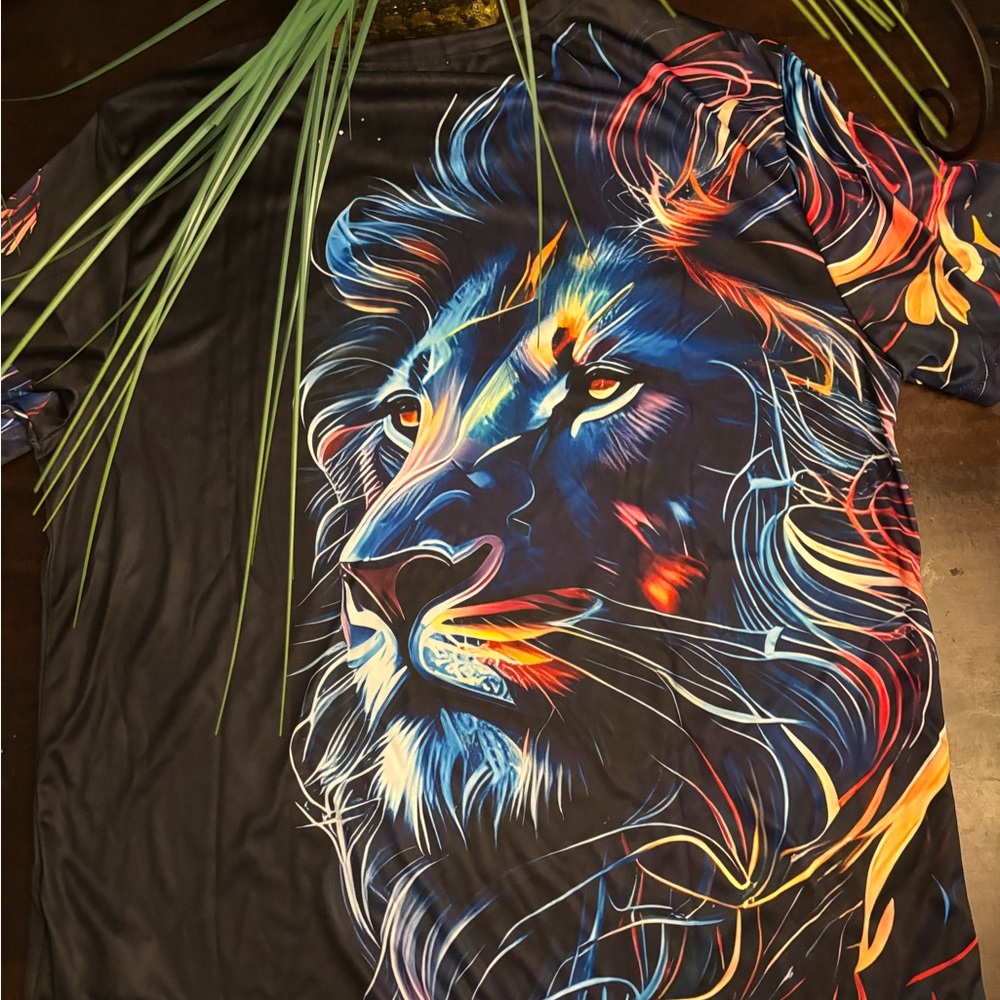 SHEIN Multicolor Lion Graphic Tee